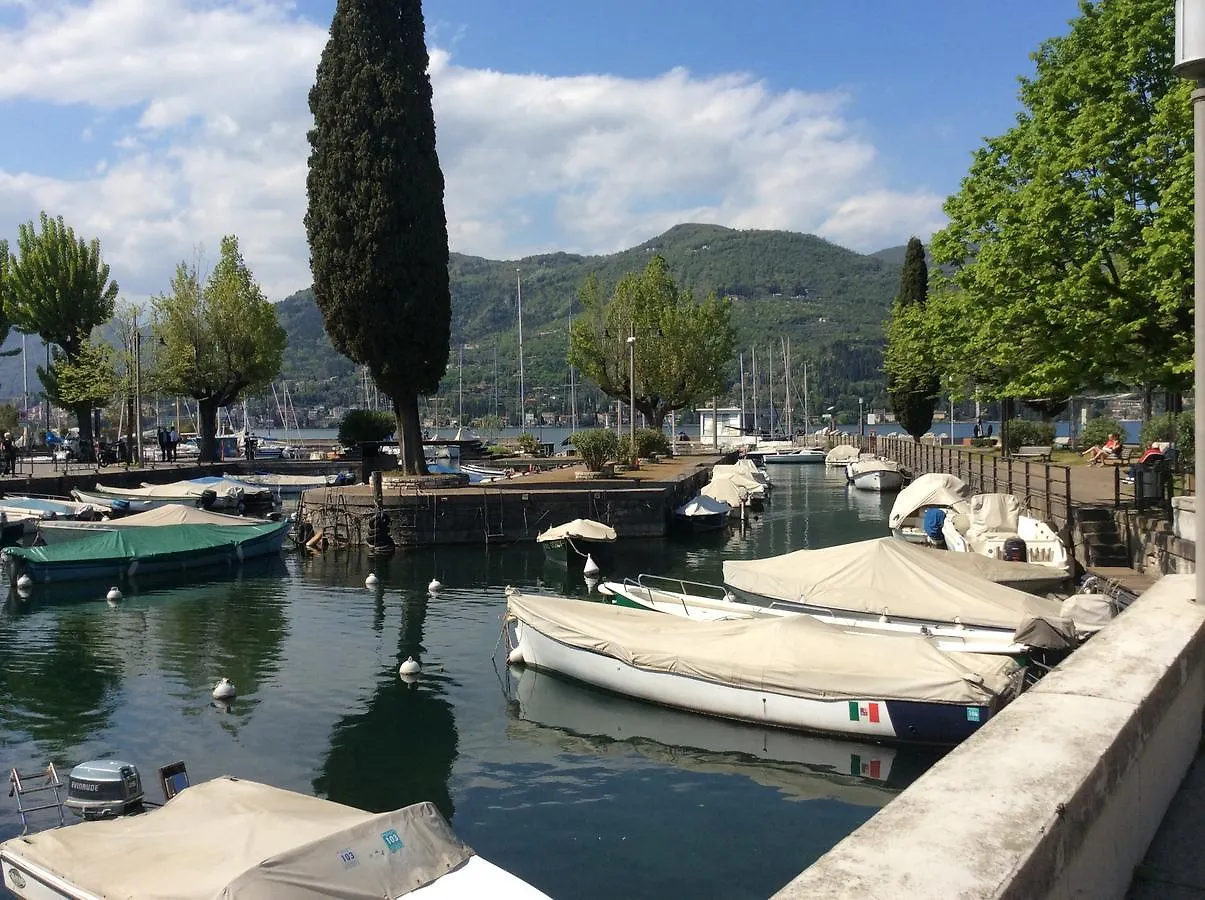 Holiday home Casa Vacanze Agnese San Felice del Benaco