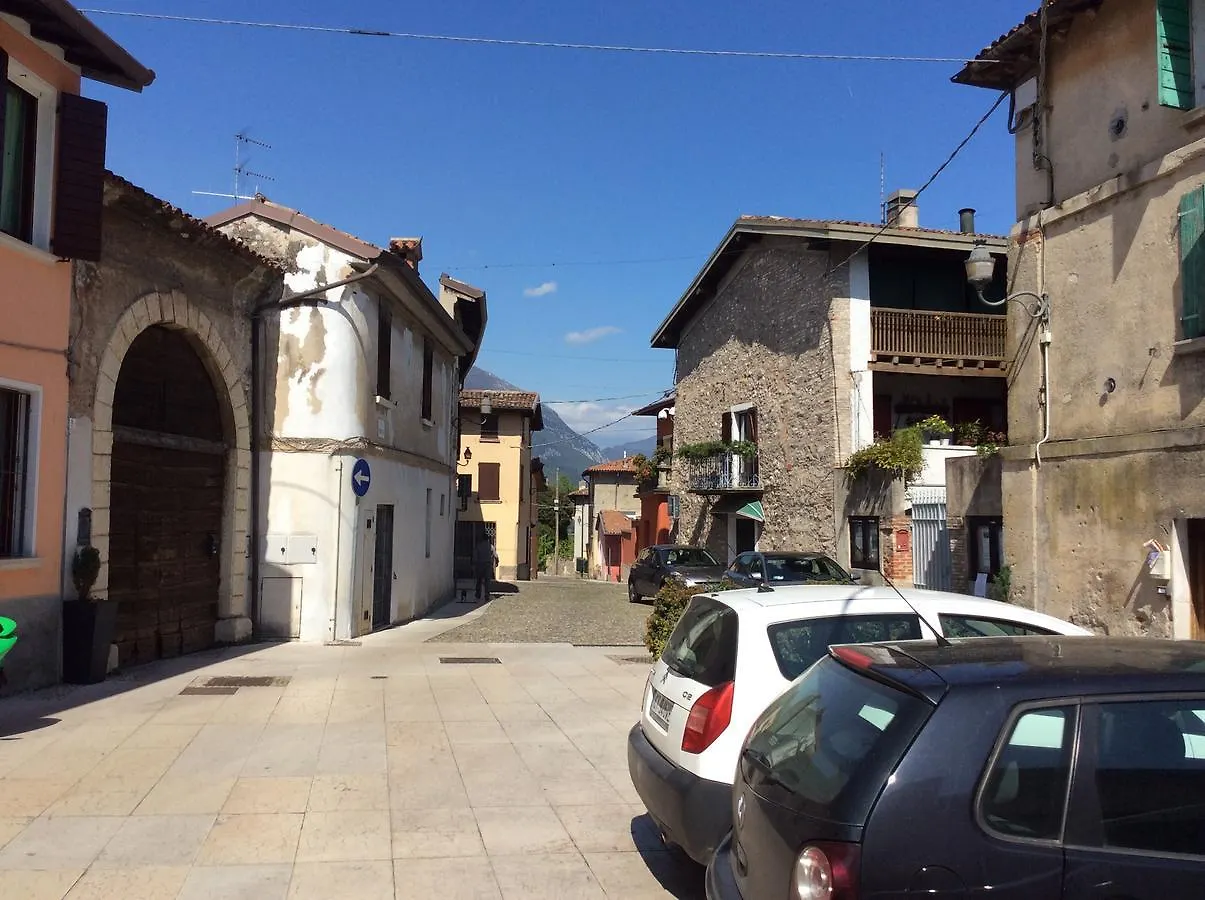 Holiday home Casa Vacanze Agnese San Felice del Benaco