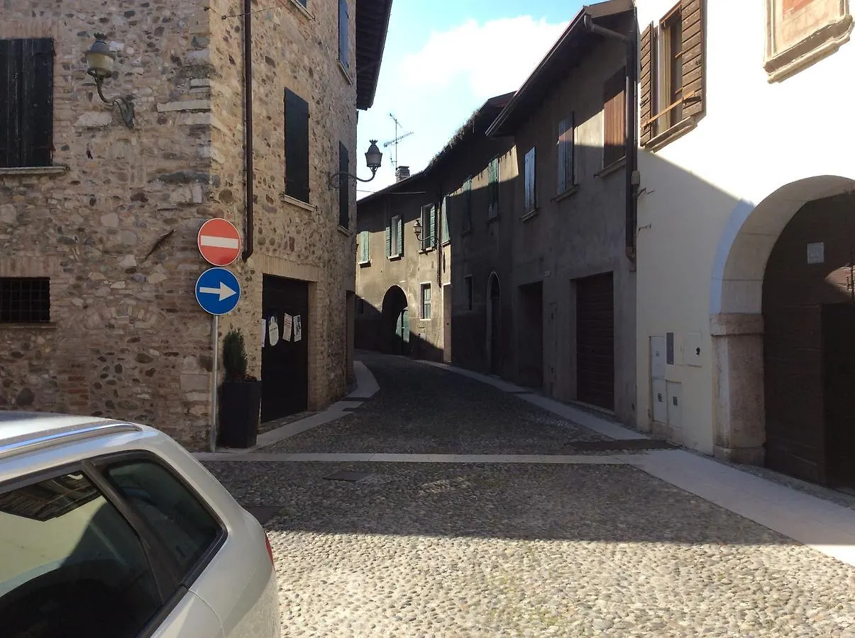 Holiday home Casa Vacanze Agnese San Felice del Benaco
