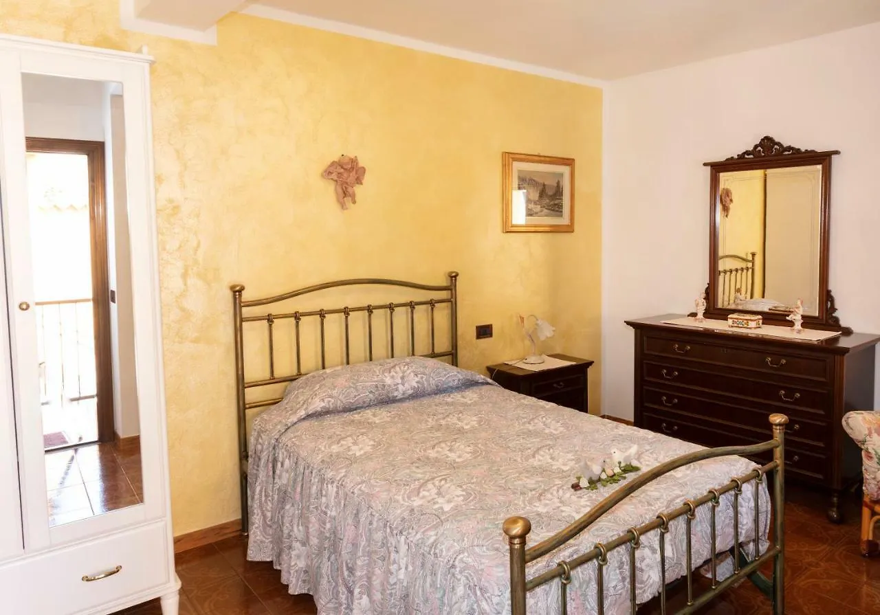 Casa Vacanze Agnese San Felice del Benaco Italy